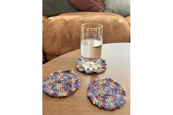 Alicia Medina - Beginner Crochet - Round Table Coaster Project